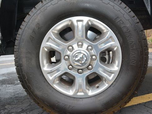 Used 2024 RAM 2500 Big Horn image 7