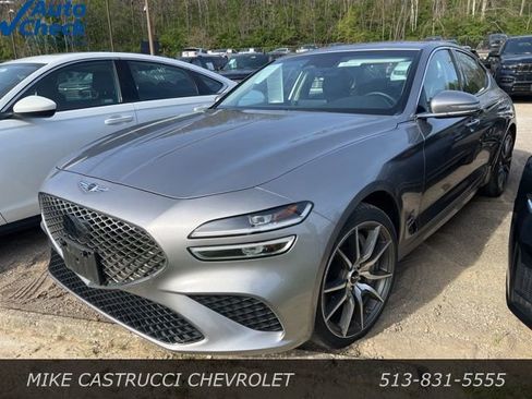 Used 2025 Genesis G70 2.5T image 1