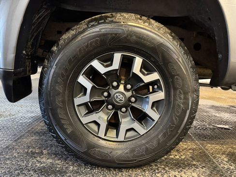 Used 2003 Toyota Tundra Limited image 31