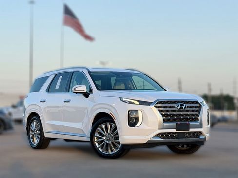 Used 2020 Hyundai Palisade Limited FWD image 2