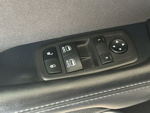 Used 2022 Dodge Challenger GT AWD/4WD image 14