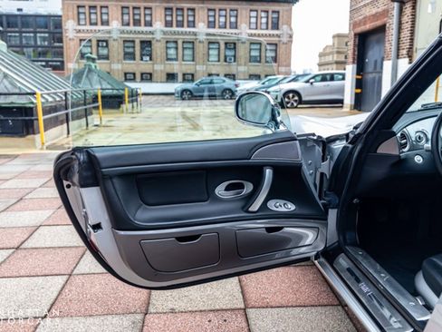 Used 2001 BMW Z8 image 45