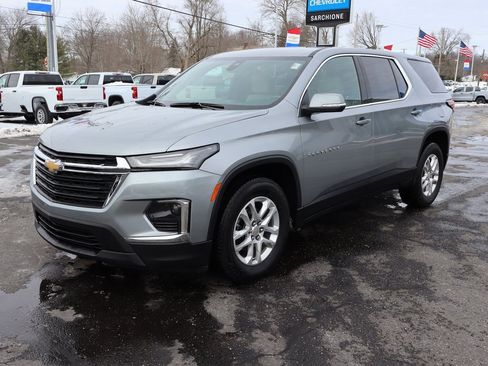 Used 2024 Chevrolet Traverse LS w/ Safety Package image 29
