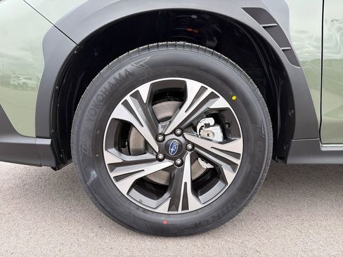 Used 2026 Subaru Crosstrek 2.0i Premium image 2