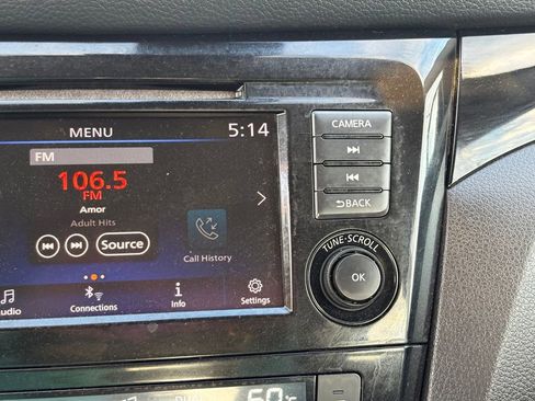 Used 2021 Nissan Rogue Sport SV w/ Technology Package FWD image 31