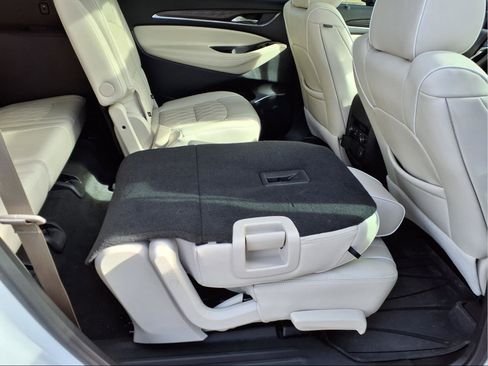 Used 2024 Buick Enclave Avenir w/ Avenir Technology Package image 24