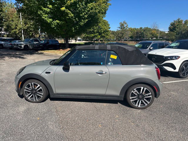Used 2019 MINI Cooper Convertible w/ Signature Upholstery Package FWD image 8