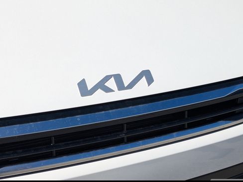 New 2025 Kia K4 GT-Line Turbo FWD image 11