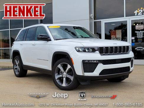 Used 2026 Jeep Grand Cherokee Limited AWD/4WD image 1