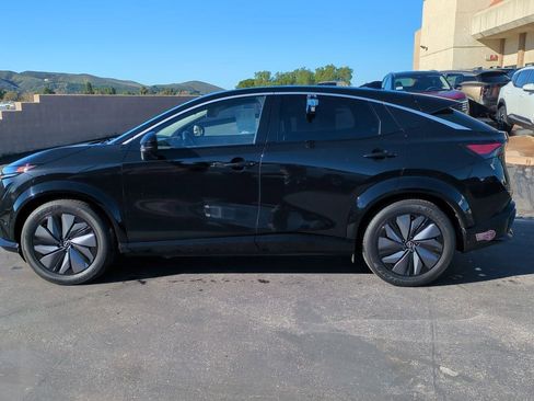 Certified 2023 Nissan Ariya FWD image 9