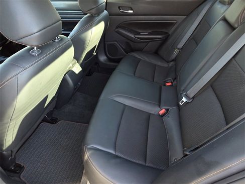 Used 2022 Nissan Altima 2.5 SR image 15