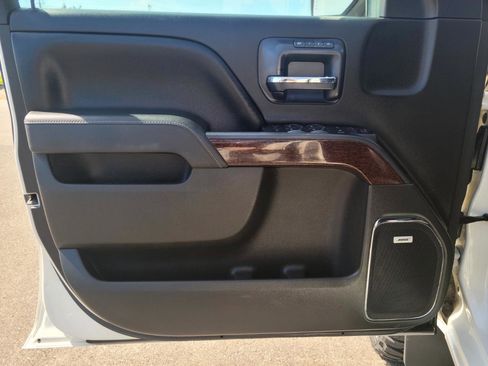Used 2015 GMC Sierra 1500 SLT w/ SLT Crew Cab Value Package AWD/4WD image 8