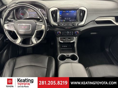 Used 2024 GMC Terrain SLT image 21