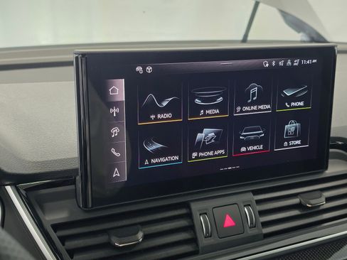 Used 2025 Audi SQ5 Premium Plus w/ Premium Plus Package image 15