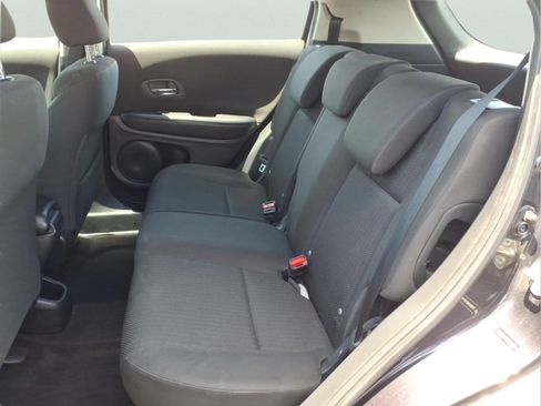 Used 2016 Honda HR-V LX image 12