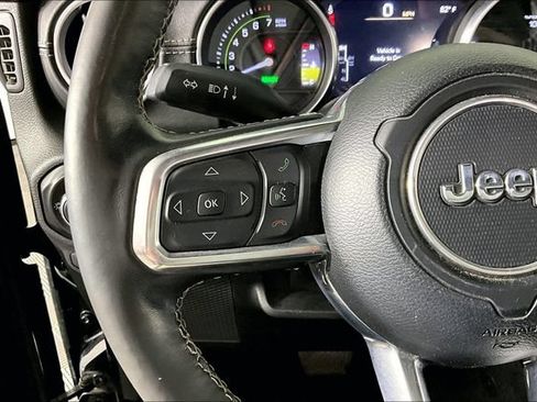 Used 2021 Jeep Wrangler Unlimited Sahara w/ Cold Weather Group AWD/4WD image 10