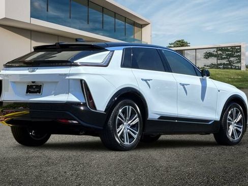 New 2026 Cadillac Lyriq Premium Luxury RWD image 4
