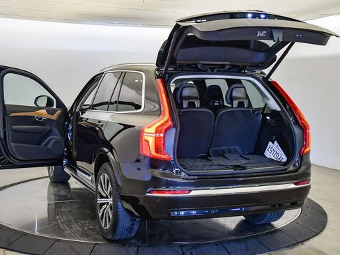 Certified 2025 Volvo XC90 B6 Plus image 30