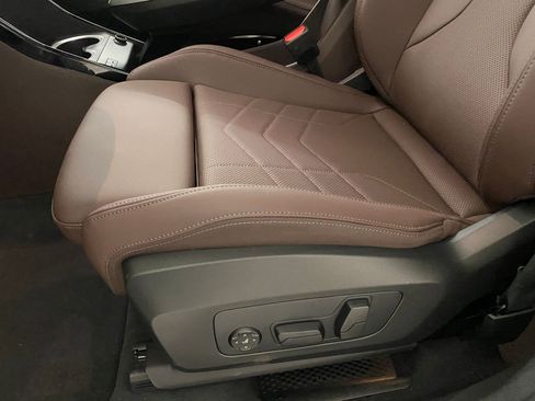 New 2025 BMW X1 xDrive28i w/ Premium Package image 12