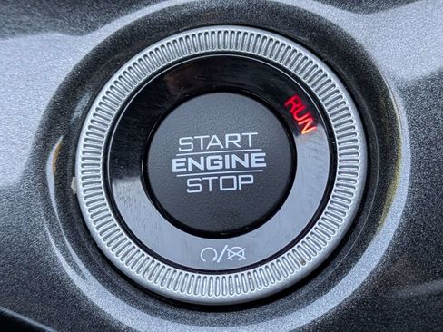Used 2023 Jeep Grand Cherokee L Laredo RWD image 30