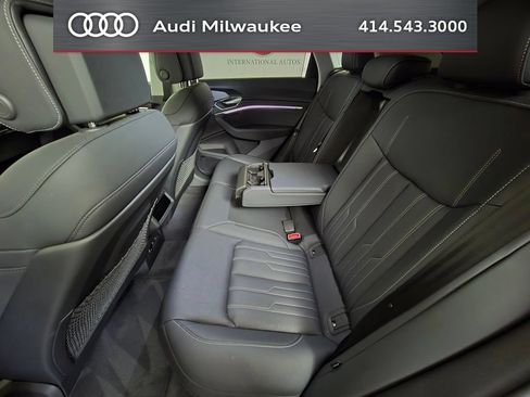 Used 2024 Audi Q8 e-tron Prestige w/ Prestige Package AWD/4WD image 21