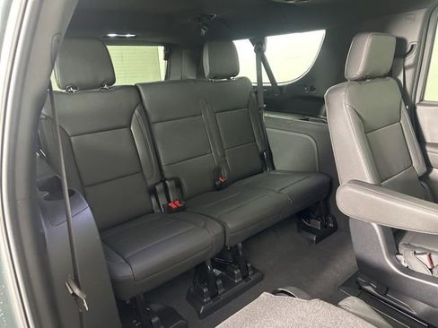 New 2026 Chevrolet Suburban Z71 w/ Z71 Off-Road Package image 20