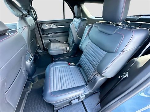 Used 2026 Ford Explorer ST-Line image 23