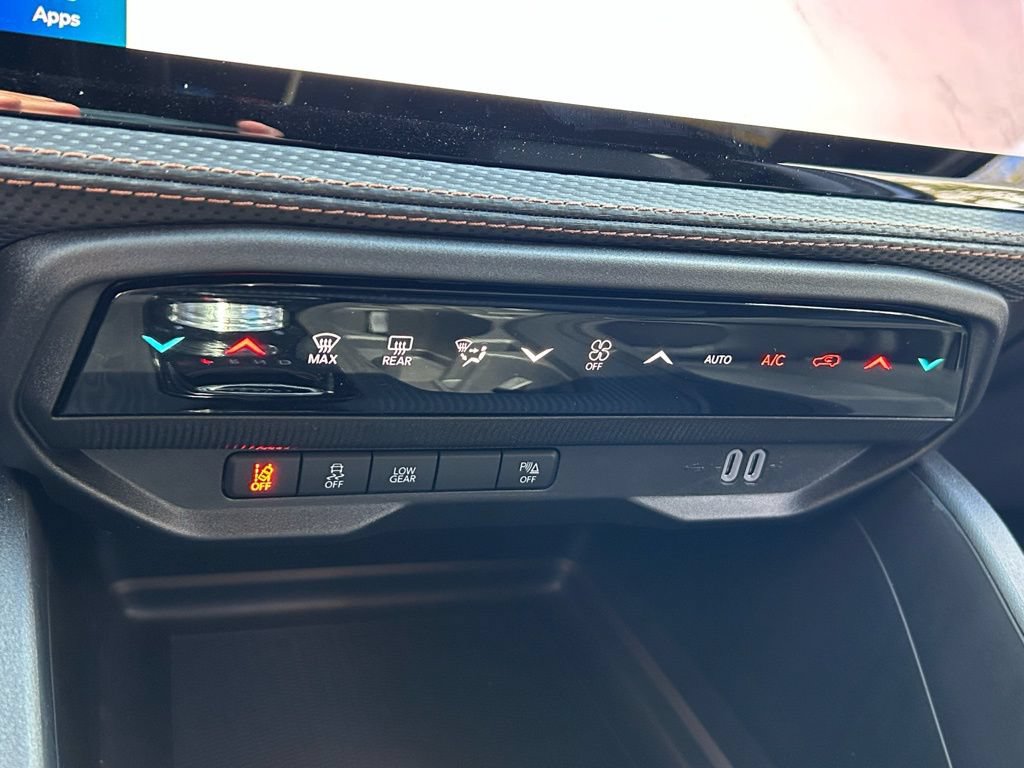 New 2026 Jeep Cherokee Limited AWD/4WD image 42