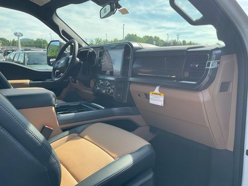 New 2026 Ford F250 Lariat w/ Chrome Package AWD/4WD image 11