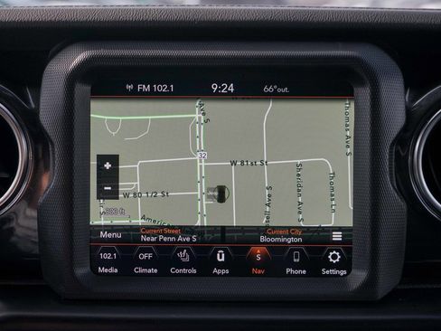 Used 2021 Jeep Wrangler Unlimited Sahara image 16