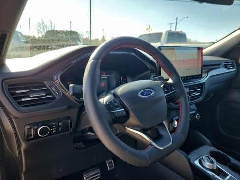 Used 2023 Ford Escape ST-Line w/ Tech Pack #1 AWD/4WD image 21