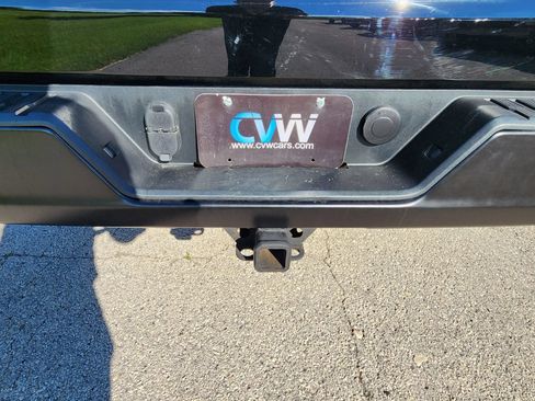Used 2019 GMC Sierra 1500 4x4 Crew Cab w/ Convenience Package image 17