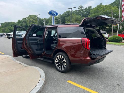 New 2027 Ford Expedition Platinum w/ Driver's Package AWD/4WD image 8