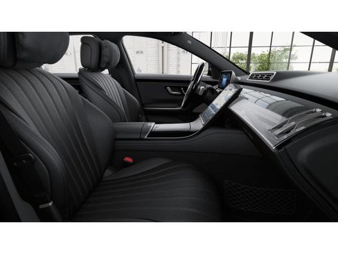 New 2026 Mercedes-Benz S 500 4MATIC image 3