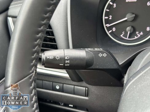 Used 2025 Nissan Rogue SV AWD/4WD image 25