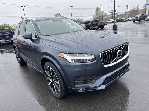 Used 2022 Volvo XC90 T6 Momentum w/ Advanced Package image 3