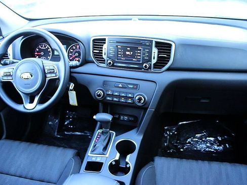 Used 2017 Kia Sportage LX FWD image 13
