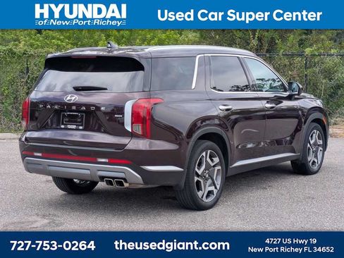 Used 2024 Hyundai Palisade SEL w/ Premium Package AWD/4WD image 5