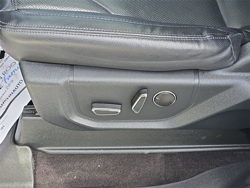 Used 2021 Ford Expedition Limited image 17