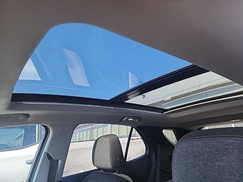 Used 2022 Chevrolet Equinox LT image 30