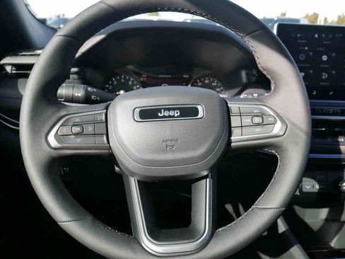 New 2026 Jeep Compass Latitude AWD/4WD image 37