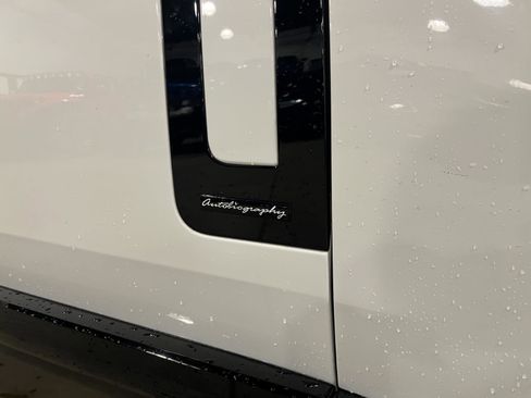 Used 2023 Land Rover Range Rover Autobiography AWD/4WD image 55