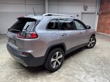 Used 2019 Jeep Cherokee Limited image 6