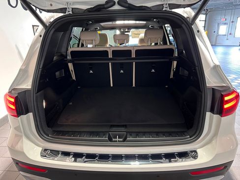 New 2025 Mercedes-Benz GLB 250 4MATIC image 15