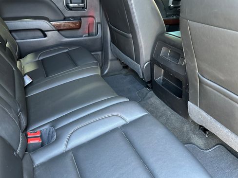 Used 2018 GMC Sierra 1500 SLT w/ SLT Premium Package image 17