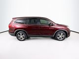Used 2017 Honda Pilot EX image 2
