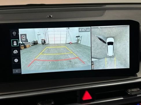 Used 2025 Kia Sorento SX FWD image 29