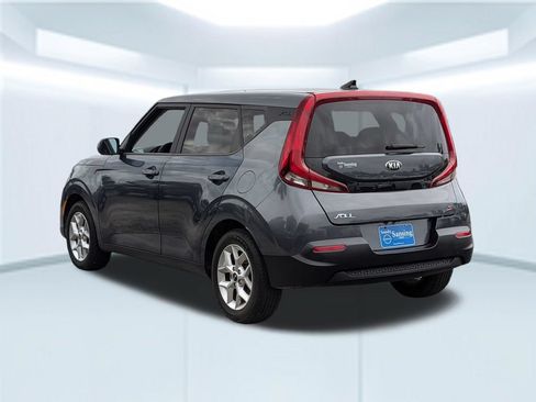 Used 2021 Kia Soul S FWD image 3