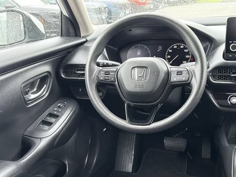 Used 2025 Honda HR-V LX image 23