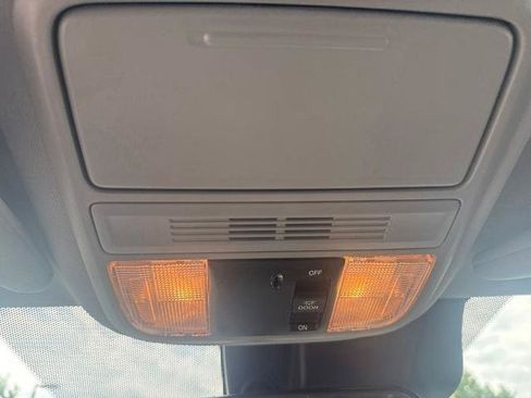 Used 2021 Honda Pilot EX image 26
